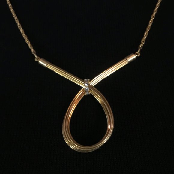 Golden Strand Loop Necklace - Picture 2 of 2